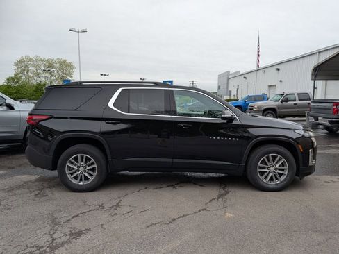 Used 2023 Chevrolet Traverse LT AWD/4WD image 4