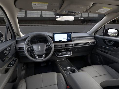 New 2026 Lincoln Corsair Grand Touring image 9