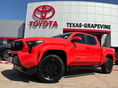 Used 2024 Toyota Tacoma TRD Sport w/ TRD Sport Premium Package RWD image 2