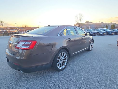 Used 2015 Ford Taurus Limited w/ Equipment Group 301A image 3