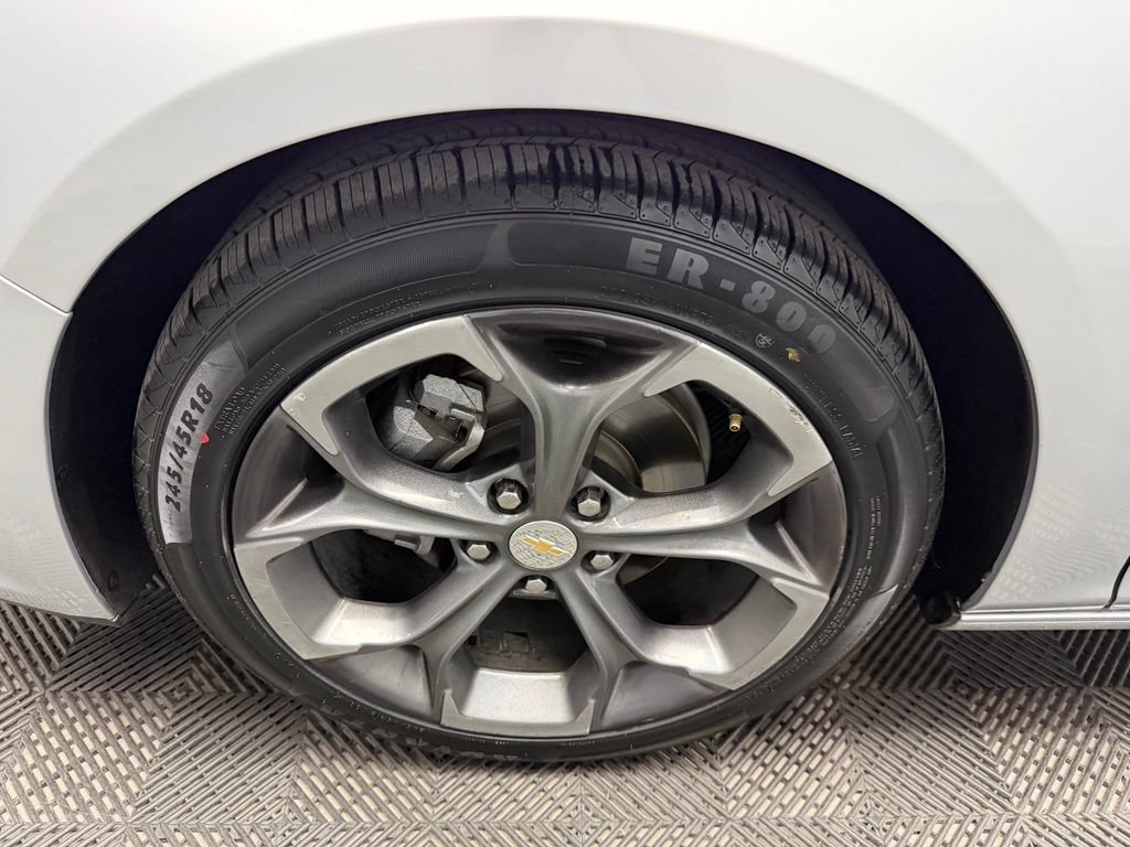 Used 2022 Chevrolet Malibu LT FWD image 21