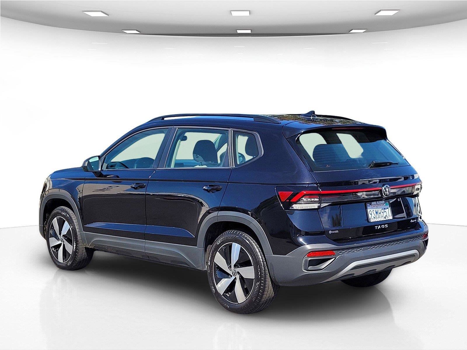 Certified 2025 Volkswagen Taos S AWD/4WD image 8