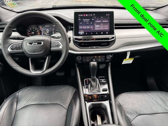 Used 2023 Jeep Compass Limited AWD/4WD image 26