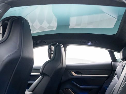 Used 2021 Porsche Taycan Turbo S image 19