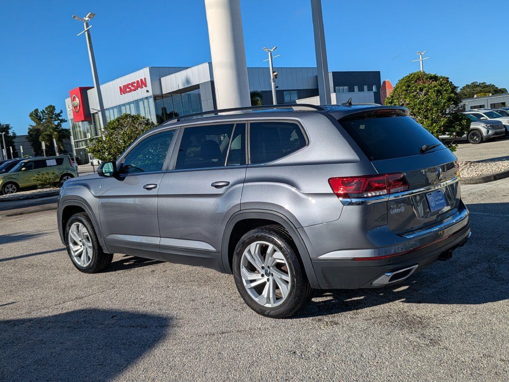 Certified 2023 Volkswagen Atlas SE w/ Panoramic Sunroof Package FWD image 4