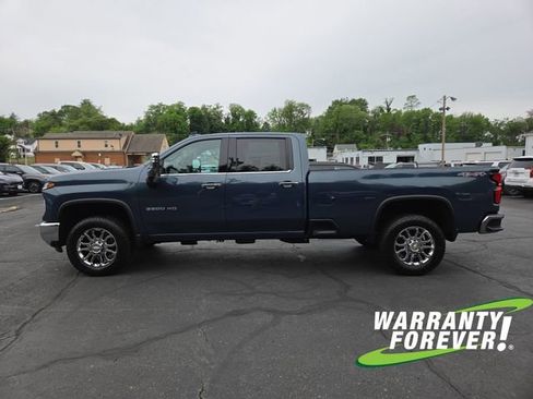 New 2026 Chevrolet Silverado 3500 LTZ w/ LTZ Premium Package AWD/4WD image 4