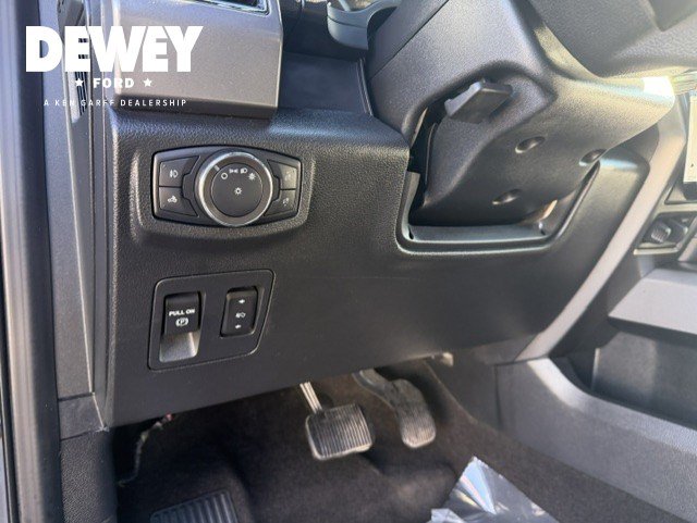 Used 2020 Ford F150 XLT w/ Equipment Group 302A Luxury AWD/4WD image 22