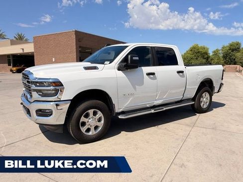 Used 2025 RAM 2500 Big Horn AWD/4WD image 1