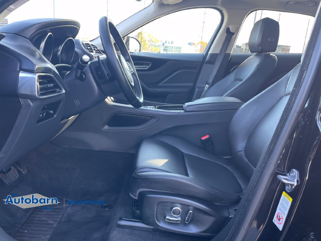 Used 2020 Jaguar F-PACE Premium AWD/4WD image 9