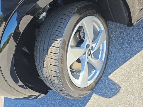 New 2025 Audi Q5 Premium Plus image 31