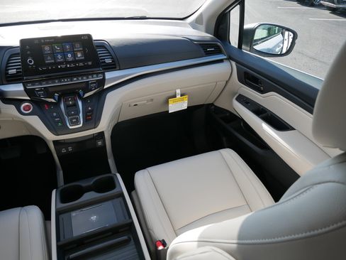 New 2026 Honda Odyssey EX-L image 11