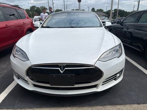 Used 2015 Tesla Model S 85D AWD/4WD image 2