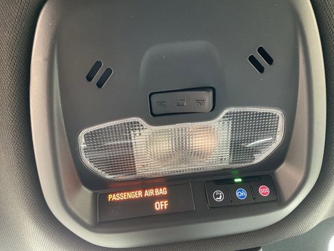 Used 2025 Buick Envista Preferred image 27