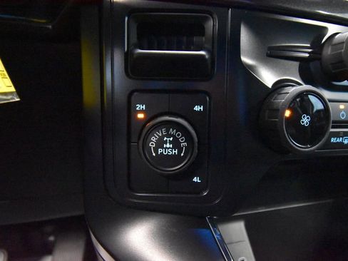 Used 2025 Ford F150 STX w/ Equipment Group 200A AWD/4WD image 18