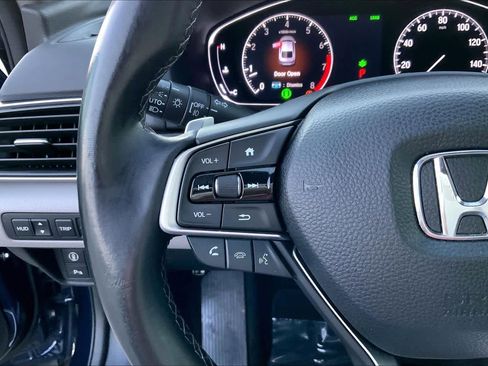 Used 2018 Honda Accord Touring image 23