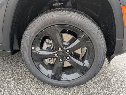 New 2026 Jeep Grand Cherokee L Limited image 4