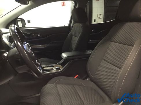 Used 2018 GMC Acadia SLE w/ LPO, Floor Liner Package image 23