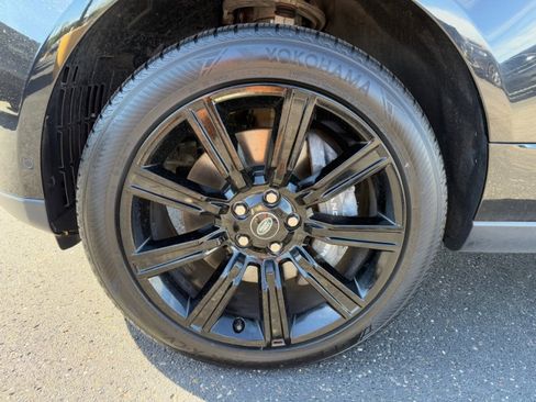 Used 2022 Land Rover Range Rover Westminster Edition image 40