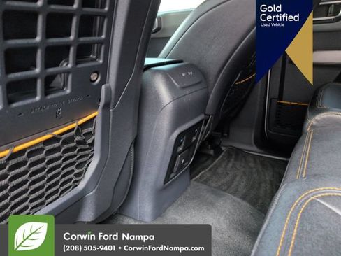 Used 2023 Ford Bronco Badlands w/ Sasquatch Package AWD/4WD image 28