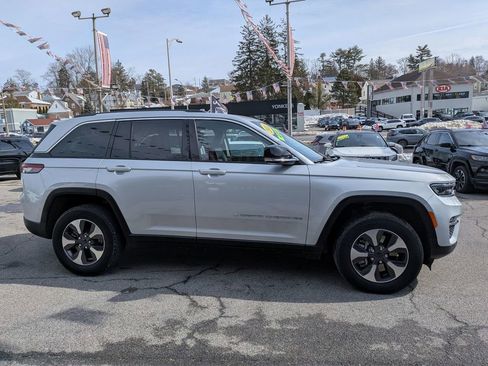 Used 2022 Jeep Grand Cherokee Limited 4xe image 5