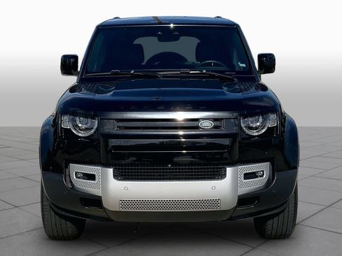 Used 2025 Land Rover Defender 110 S AWD/4WD image 4