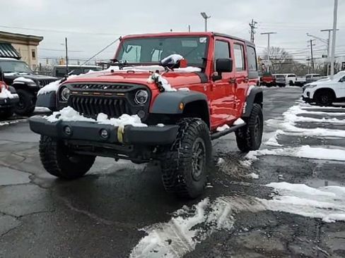 Used 2018 Jeep Wrangler Unlimited Sport image 3