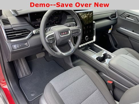 New 2025 GMC Acadia Elevation image 12