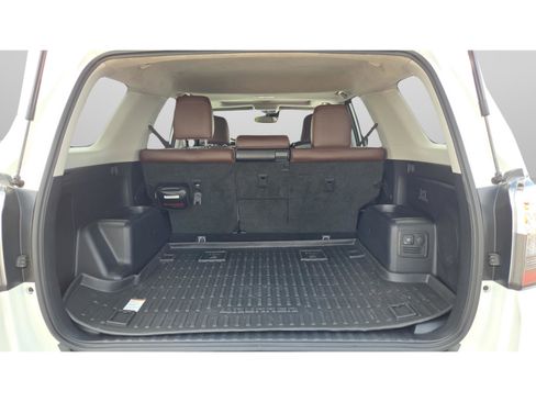 Certified 2022 Toyota 4Runner Limited AWD/4WD image 30