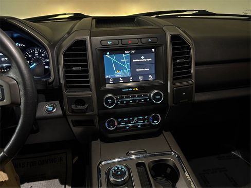 Used 2019 Ford Expedition Max XLT image 34