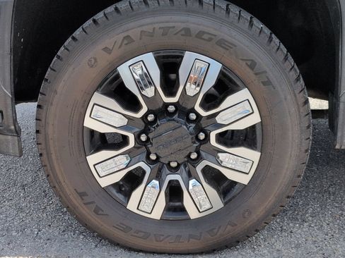 Used 2024 GMC Sierra 2500 Denali w/ Denali Reserve Package AWD/4WD image 11
