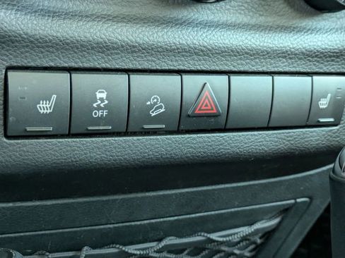Certified 2017 Jeep Wrangler Unlimited Sport w/ Quick Order Package 24S AWD/4WD image 30