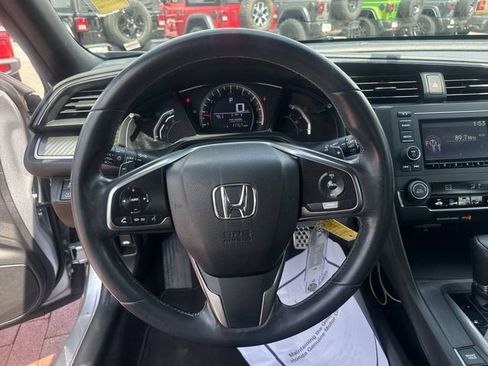 Used 2018 Honda Civic Sport image 15