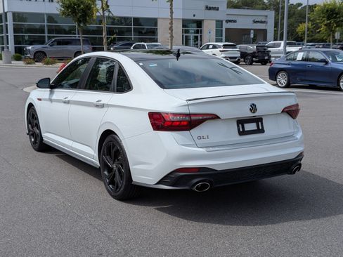 Used 2023 Volkswagen Jetta GLI Autobahn w/ GLI Black Package FWD image 5