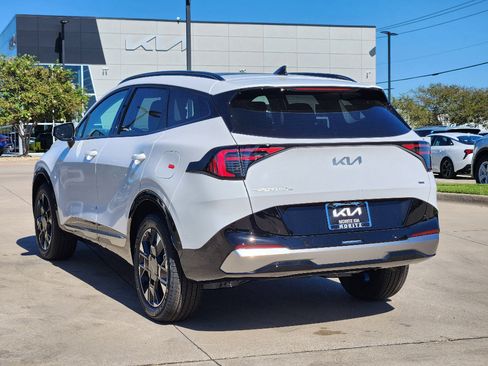 New 2026 Kia Sportage SX image 3
