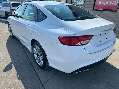 Used 2015 Chrysler 200 S w/ Comfort Group image 7