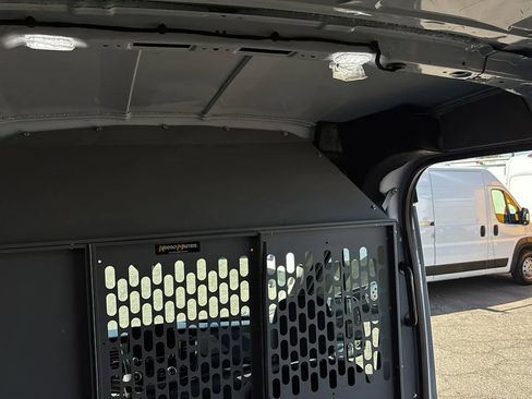 Used 2020 Ford Transit 250 Medium Roof RWD image 29