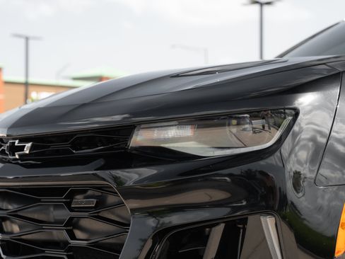 Used 2017 Chevrolet Camaro SS RWD image 38