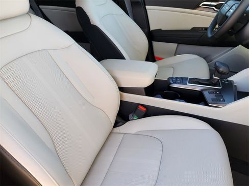 New 2026 Kia Sportage EX image 9