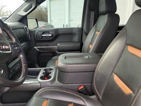 Used 2021 GMC Sierra 1500 AT4 w/ AT4 Value Package image 3