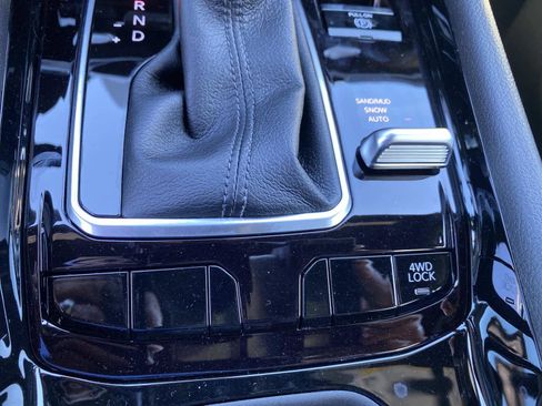 New 2026 Jeep Compass Limited image 15