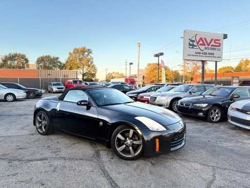 Used 2006 Nissan 350Z Touring image 1