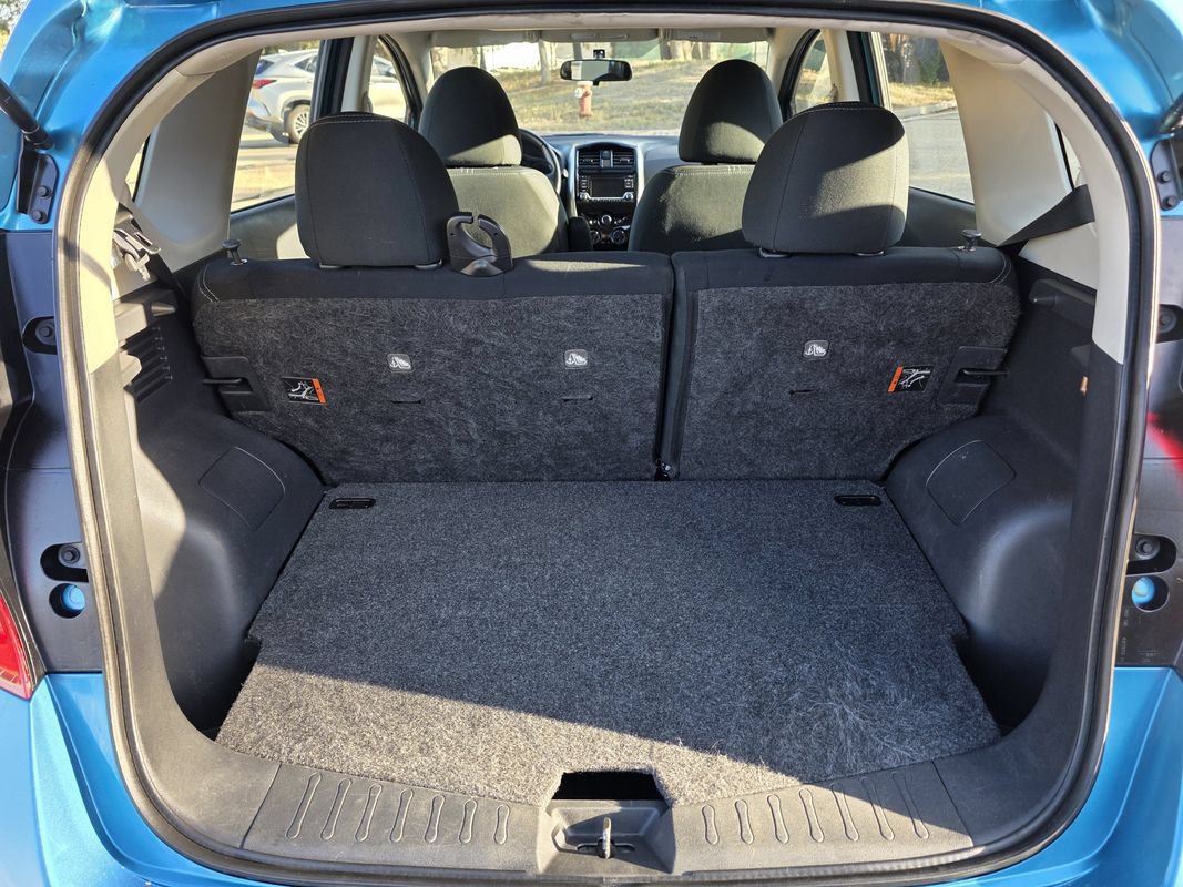 Used 2016 Nissan Versa Note SV FWD image 18