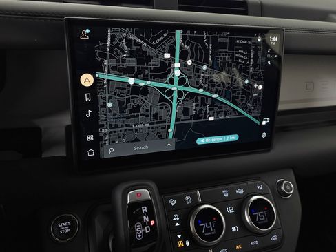 Used 2025 Land Rover Defender 110 S image 25