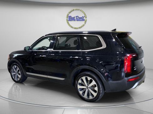 Used 2020 Kia Telluride S AWD/4WD image 3