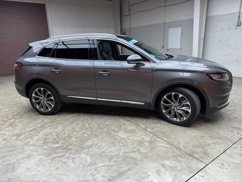 Used 2022 Lincoln Nautilus Reserve image 6