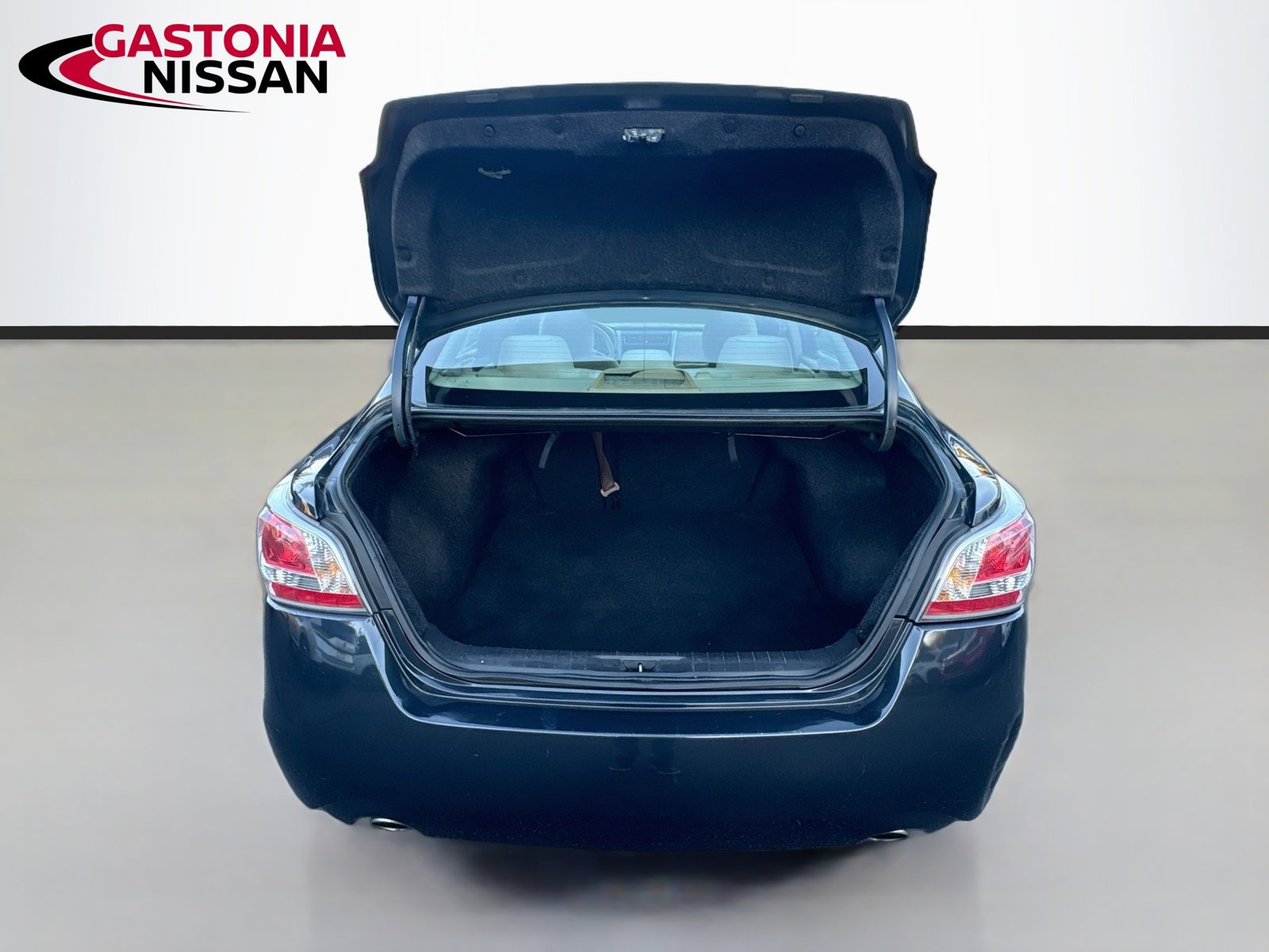 Used 2014 Nissan Altima 2.5 S w/ Sport Value Package FWD image 33