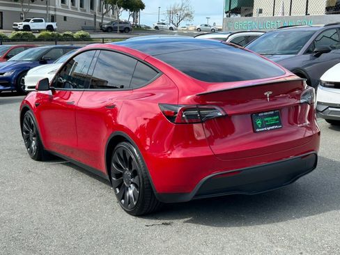 Used 2022 Tesla Model Y Performance image 7