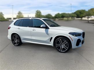 Used 2022 BMW X5 sDrive40i w/ M Sport Package image 1