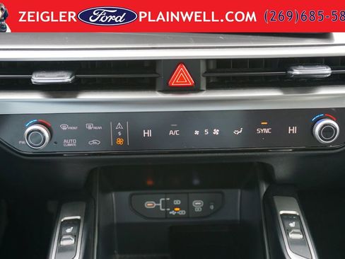 Used 2024 Kia Sorento S FWD image 20