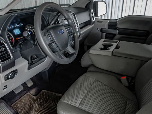 Used 2016 Ford F150 XLT RWD image 14